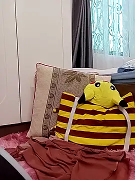 -Halley- online show from November 22, 2025, 7:18 am