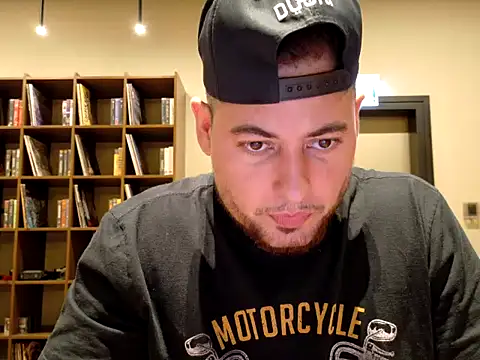 Snapshot of maximus888A chatting on September 24, 2025, 4:13 pm maximus888A online show from September 24, 2025, 4:13 pm