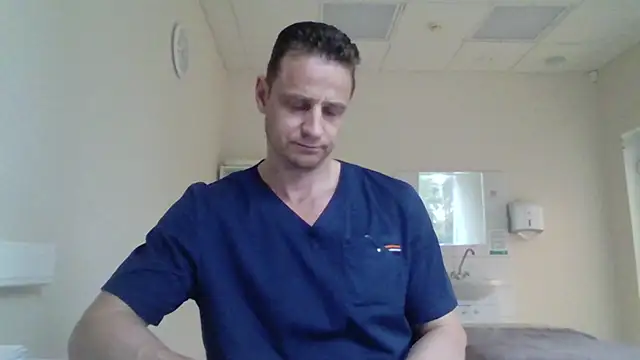 Snapshot of Freeze_Fire chatting on September 27, 2025, 2:23 pm Freeze Fire online show from September 27, 2025, 2:23 pm