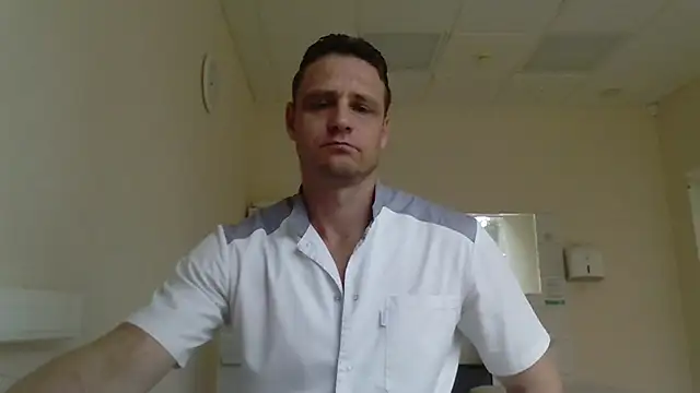 Snapshot of Freeze_Fire chatting on October 9, 2025, 5:41 am Freeze Fire online show from October 9, 2025, 5:41 am