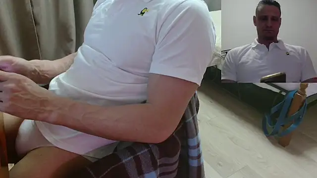 Snapshot of Freeze_Fire chatting on November 20, 2025, 7:58 pm Freeze Fire online show from November 20, 2025, 7:58 pm