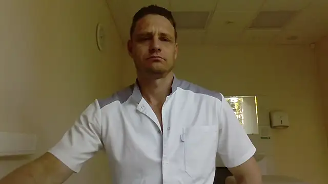 Snapshot of Freeze_Fire chatting on October 2, 2025, 5:33 am Freeze Fire online show from October 2, 2025, 5:33 am