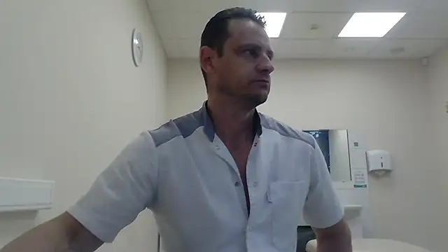 Snapshot of Freeze_Fire chatting on October 6, 2025, 5:19 am Freeze Fire online show from October 6, 2025, 5:19 am