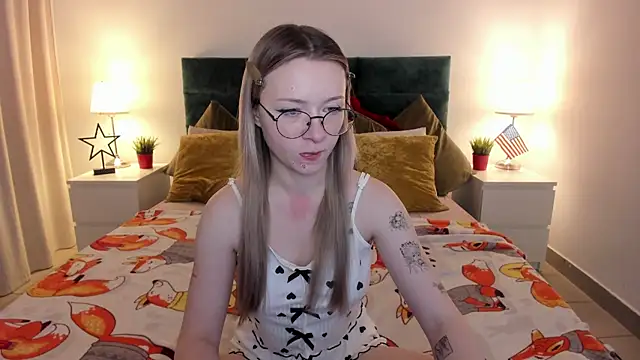 Snapshot of elliupp chatting on November 7, 2025, 8:52 am elliupp online show from November 7, 2025, 8:52 am