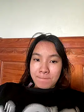 Susuu19 online show from November 26, 2025, 9:53 am