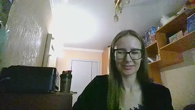 Snapshot of Norivann chatting on October 7, 2025, 9:43 am Norivann online show from October 7, 2025, 9:43 am
