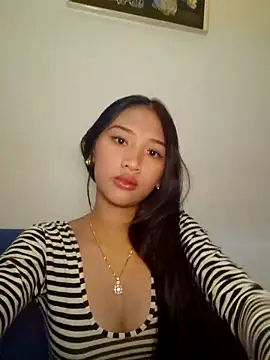 Bunny72772 online show from October 12, 2025, 3:46 pm