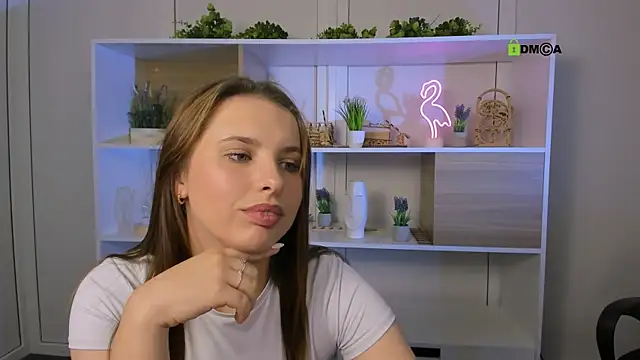 Snapshot of lola_swon chatting on October 7, 2025, 7:04 pm lola swon online show from October 7, 2025, 7:04 pm