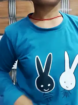 Soni cute86526 online show from October 29, 2025, 5:06 am