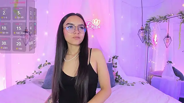 eimi rosse18 online show from April 9, 2026, 1:06 pm