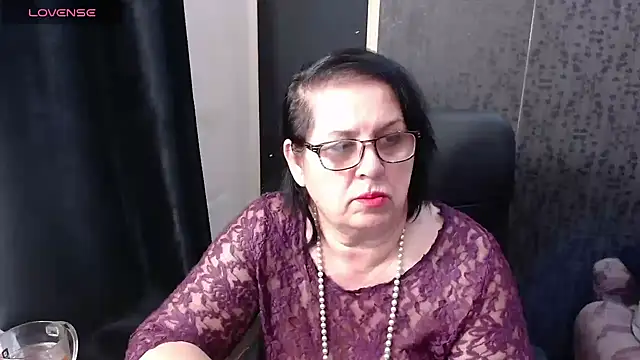 MissSanjanne online show from April 18, 2026, 6:54 pm