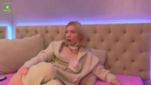 RobertDevine online show from October 16, 2025, 3:53 pm