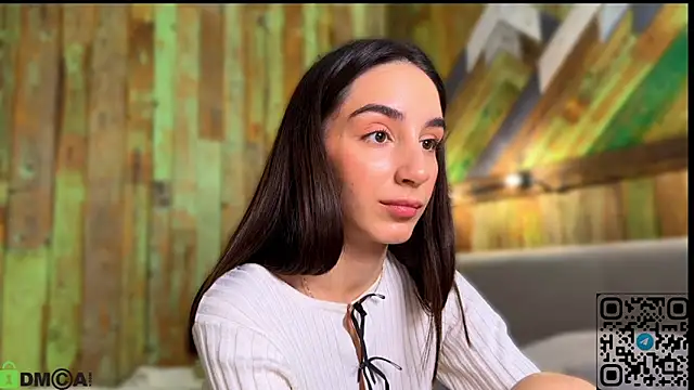 Elliizabeth online show from October 27, 2025, 9:21 am