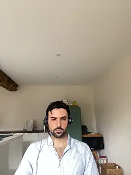 eauminerale online show from February 11, 2026, 10:59 am