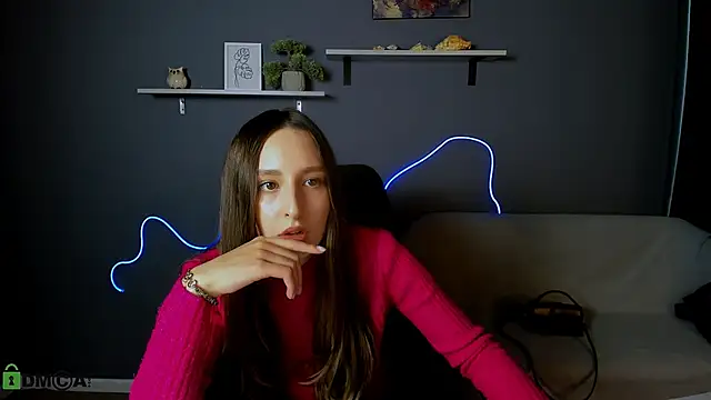 lilu pink online show from October 8, 2025, 12:50 pm