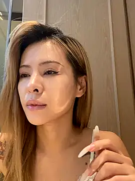 miumiu-66 online show from November 14, 2025, 3:37 pm