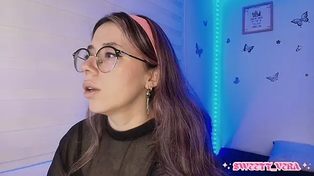 Snapshot of sweettvera chatting on September 30, 2025, 10:21 am sweettvera online show from September 30, 2025, 10:21 am