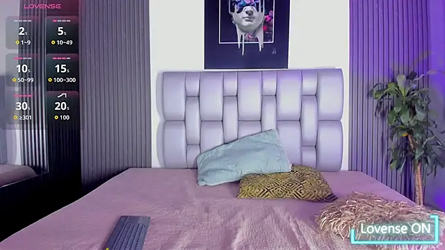 Ellis-Brown online show from October 21, 2025, 4:01 am