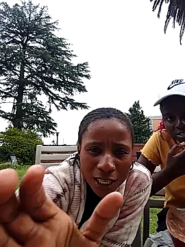 HotPetite 25 online show from November 27, 2025, 6:36 am