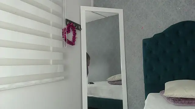 Vic Taylor online show from March 25, 2026, 11:42 am