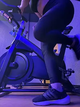 Anavalle online show from October 4, 2025, 5:03 pm