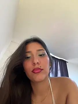 IsabellaJoness  online show from March 13, 2026, 4:12 pm