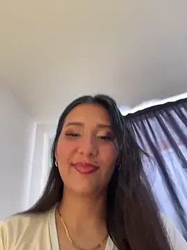 IsabellaJoness  online show from February 25, 2026, 8:08 pm