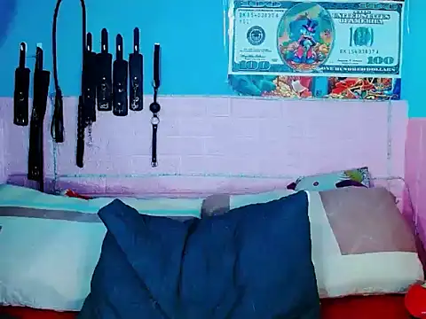 Snapshot of mylygrey chatting on December 14, 2025, 7:52 pm mylygrey online show from December 14, 2025, 7:52 pm