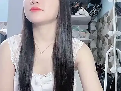 Snapshot of Ara4865 chatting on October 4, 2025, 2:07 pm Ara4865 online show from October 4, 2025, 2:07 pm