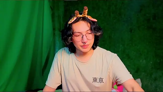 Snapshot of -BlueOpal- chatting on October 10, 2025, 6:42 pm -BlueOpal- online show from October 10, 2025, 6:42 pm