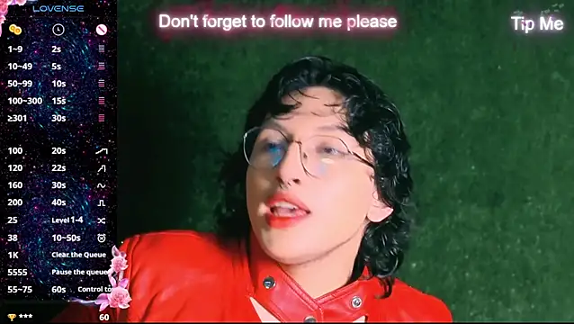 Snapshot of -BlueOpal- chatting on October 24, 2025, 6:40 pm -BlueOpal- online show from October 24, 2025, 6:40 pm