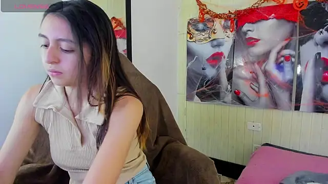 lala clark online show from November 5, 2025, 12:19 pm