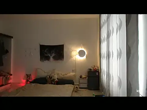 EllieYoon online show from July 5, 2026, 4:19 am