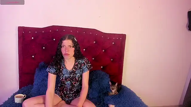 Snapshot of zakura_Haruno chatting on February 3, 2026, 10:26 pm zakura Haruno online show from February 3, 2026, 10:26 pm