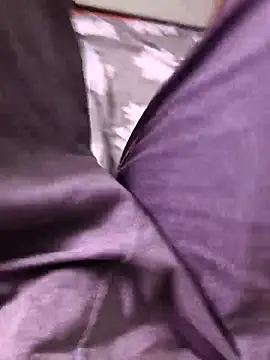 123Imranshaik123 online show from April 14, 2026, 5:29 pm