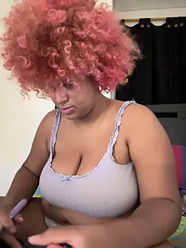 Snapshot of niki_wild18 chatting on October 21, 2025, 4:23 am niki wild18 online show from October 21, 2025, 4:23 am