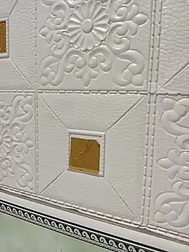 Lover-loverxx online show from November 12, 2025, 11:47 am