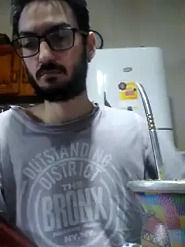 Fefede97  online show from November 6, 2025, 6:28 am