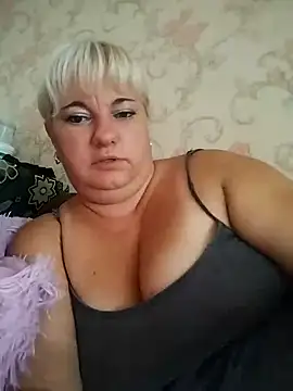 Snapshot of kabiriya10034 chatting on September 24, 2025, 2:01 pm kabiriya10034 online show from September 24, 2025, 2:01 pm
