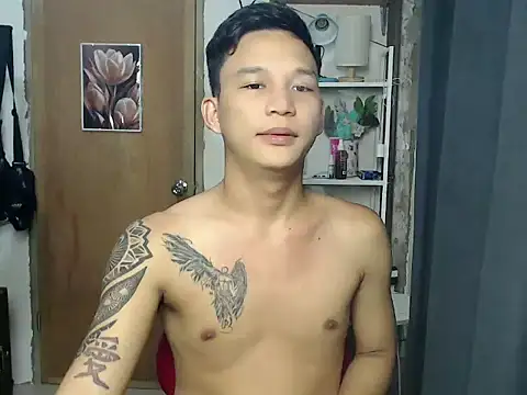 asianmonstercock05 online show from May 18, 2026, 11:15 am