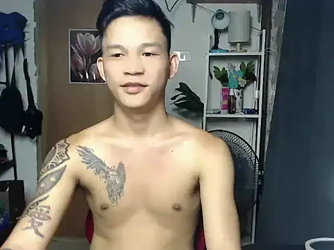 asianmonstercock05 online show from May 14, 2026, 10:23 am