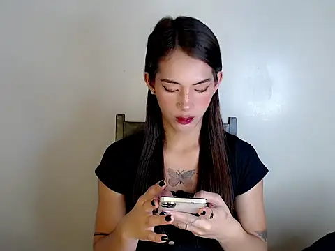 ashley bombshell online show from November 28, 2025, 12:33 am