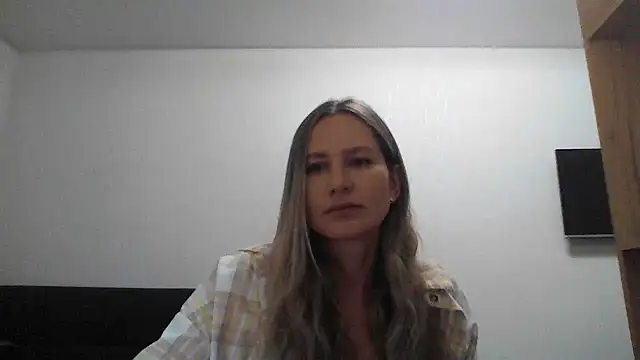 Tavriena online show from November 2, 2025, 7:52 pm