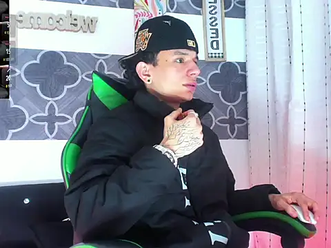 Skinny batman online show from December 2, 2025, 10:55 pm