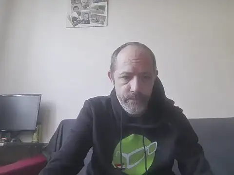 -will33 online show from October 2, 2025, 7:12 am