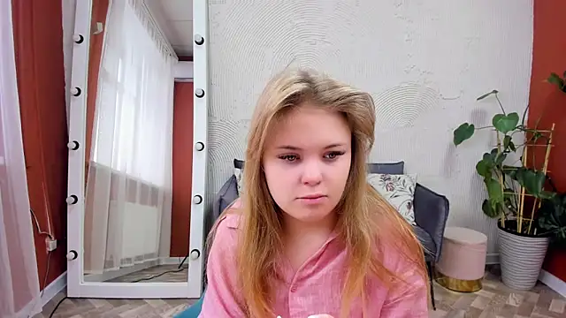 Melissa 199 online show from November 28, 2025, 6:02 am