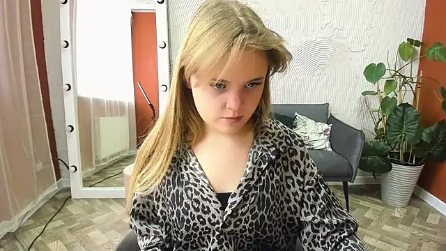 Melissa 199 online show from October 13, 2025, 10:28 am