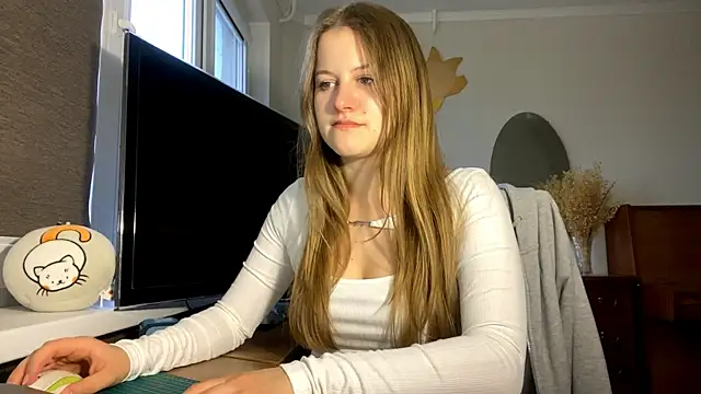 Snapshot of DarlenaRhett chatting on October 6, 2025, 3:13 pm DarlenaRhett online show from October 6, 2025, 3:13 pm