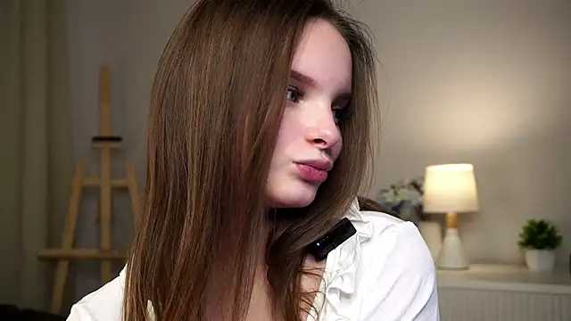 Snapshot of ImaCatus chatting on November 5, 2025, 11:57 am ImaCatus online show from November 5, 2025, 11:57 am