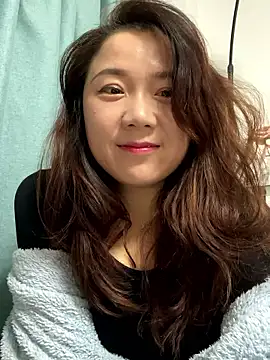 Snapshot of Momo-9988 chatting on January 14, 2026, 11:25 am Momo-9988 online show from January 14, 2026, 11:25 am